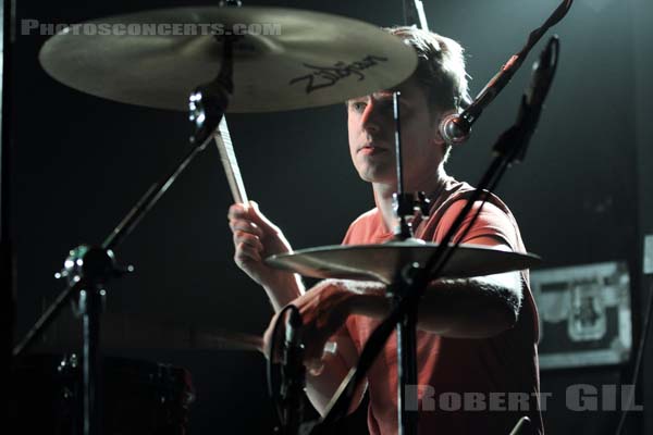 BLOOD RED SHOES - 2012-04-11 - PARIS - L'Alhambra - 